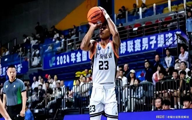 今晚深圳男篮防线松动：CBA常规赛节点到来，质疑声仍在，赛季目标并未改变的简单介绍-九游体育下载