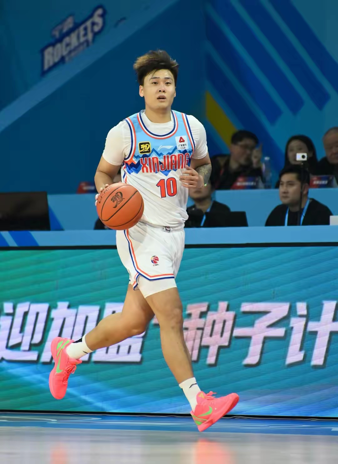 赛后犹他爵士队长鼓劲——CBA季后赛节点到来，信心回归，纪律约束更严格的简单介绍-九游娱乐